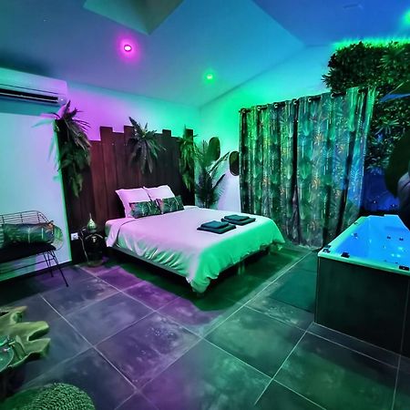 La Jungle Room Rognac Exterior foto